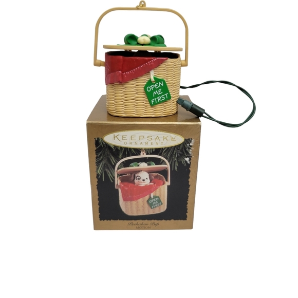 Vintage Hallmark Keepsake Magic Peekaboo Pup Motion 1994 - Picture 2 of 5